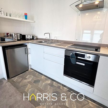 New Sandpiper Apartments Fleetwood Extérieur photo