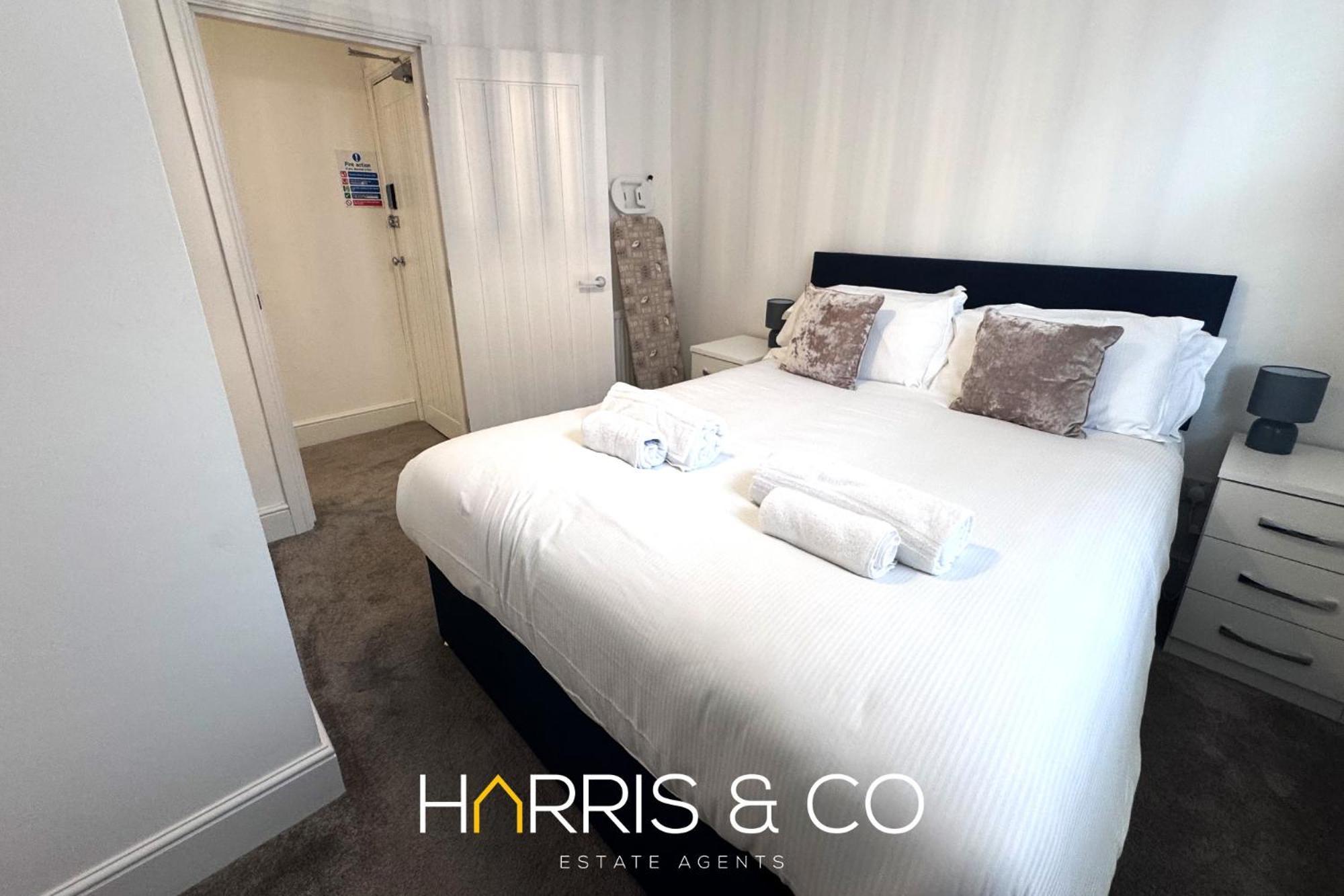 New Sandpiper Apartments Fleetwood Extérieur photo
