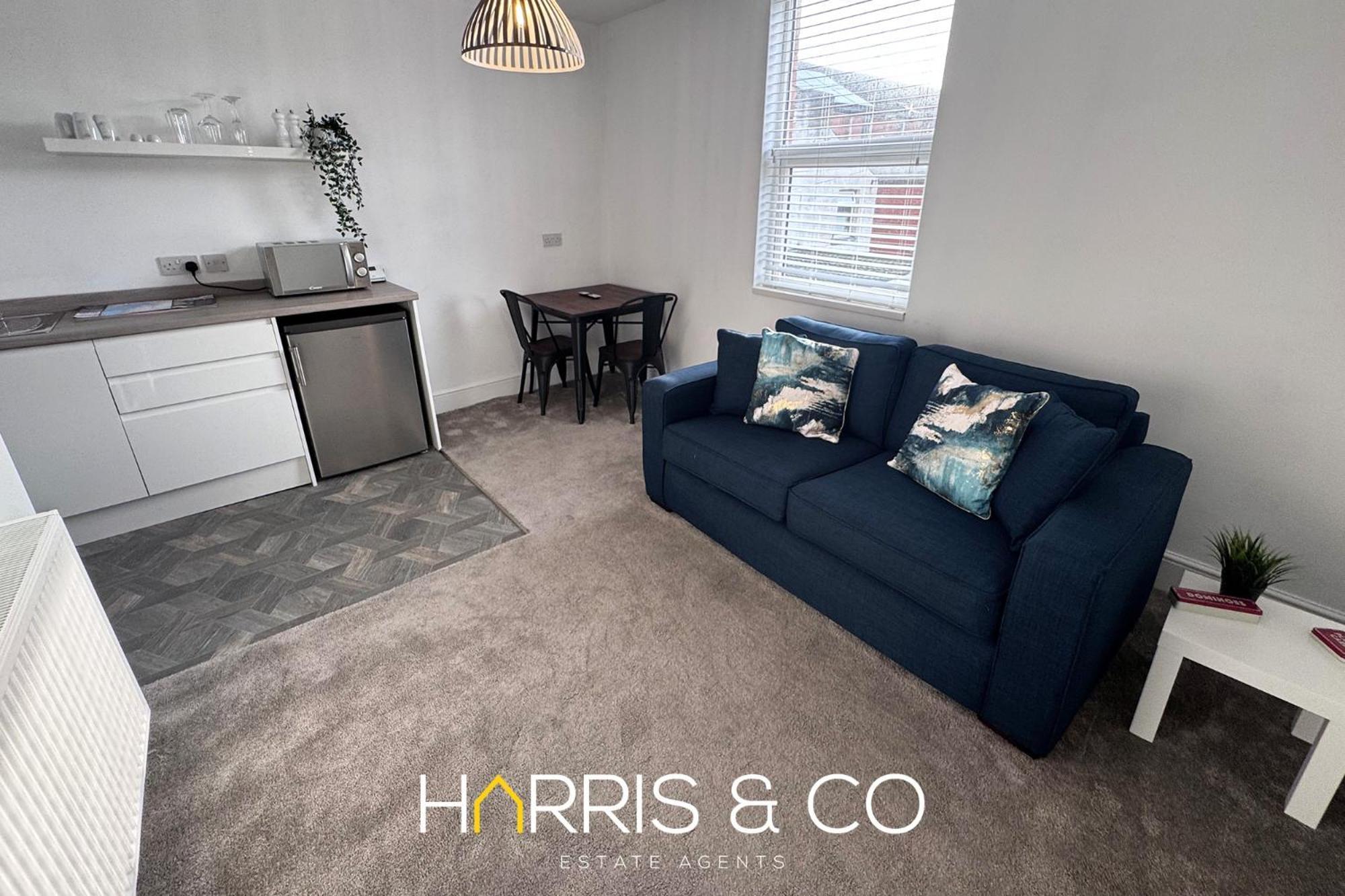 New Sandpiper Apartments Fleetwood Extérieur photo
