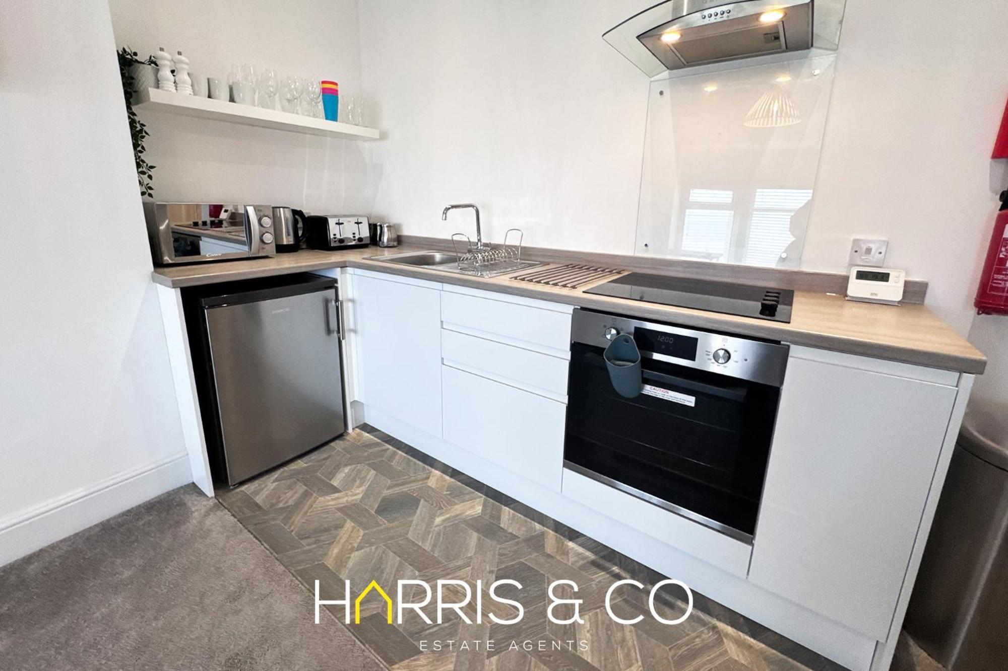 New Sandpiper Apartments Fleetwood Extérieur photo